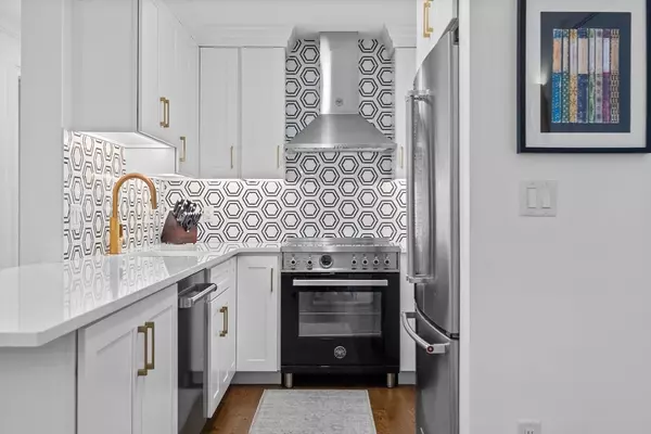 Boston, MA 02116,75 Clarendon St #505