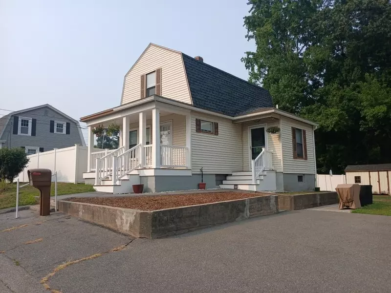 50 Freeman Ave, Dracut, MA 01826