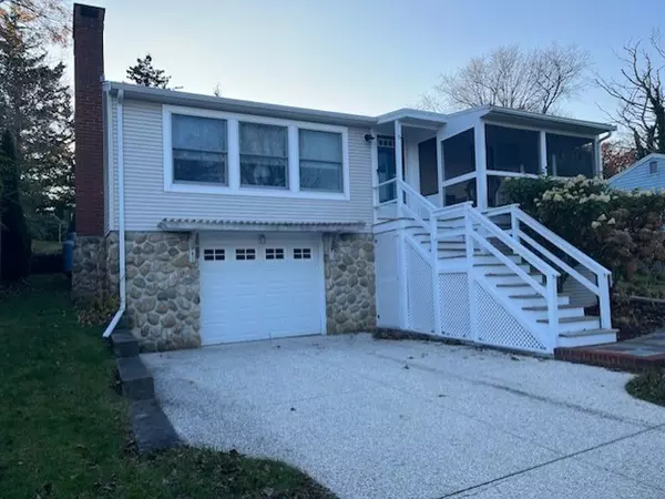 6 Halifax Road #1, Plymouth, MA 02360