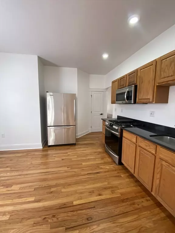 Boston, MA 02125,16 Grant Street #2