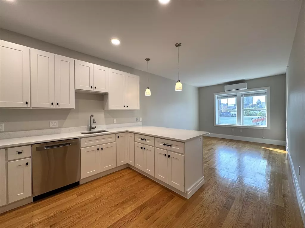 Malden, MA 02148,138 Eastern Ave #4