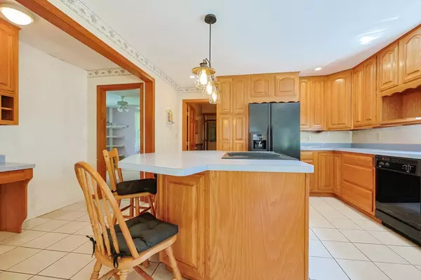 Sutton, MA 01590,179 Whitins Road