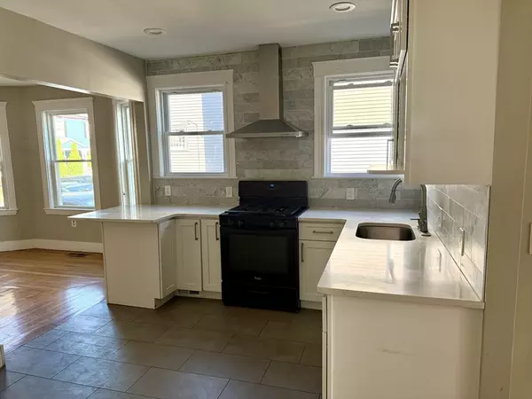 Quincy, MA 02170,37 Rawson Rd #1