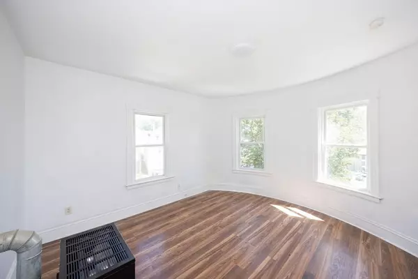 Worcester, MA 01607,6 Vernon Street Place #3