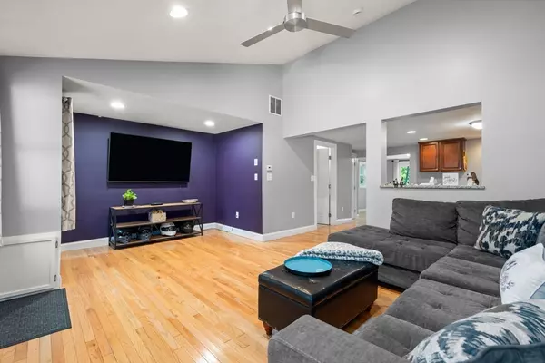 Merrimac, MA 01860,2 Westminster Rd