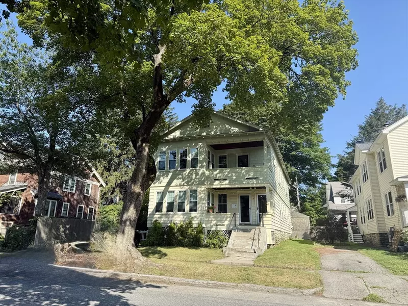 9 Underwood Street #1, Worcester, MA 01602