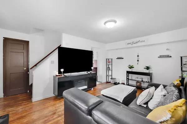 Springfield, MA 01104,7 Kelly Pl