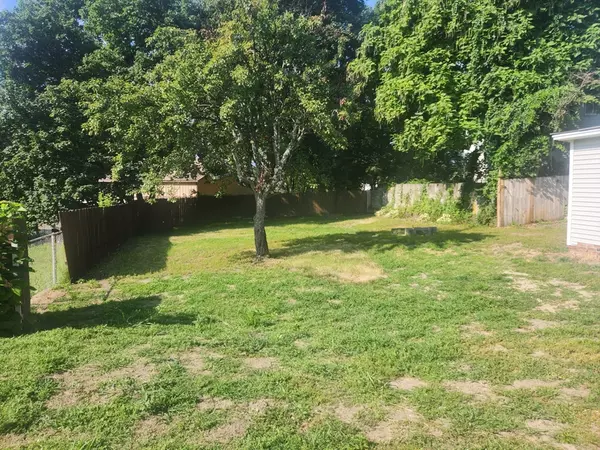 Leominster, MA 01453,347 Lancaster Street #347