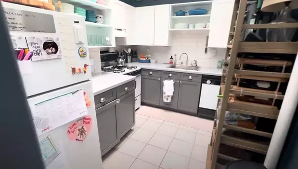 Boston, MA 02116,107 Beacon #8