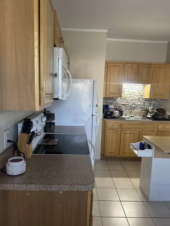 Brockton, MA 02302,87 E Ashland St #2