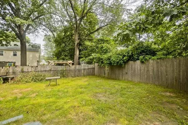 Springfield, MA 01151,145 Darling St