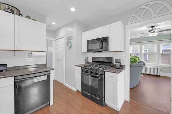 Springfield, MA 01107,29 Sterling St