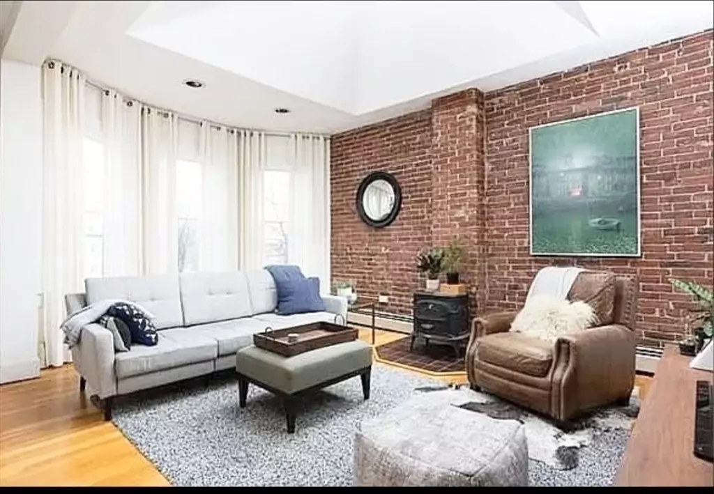 Cambridge, MA 02139,246 Hampshire St #3