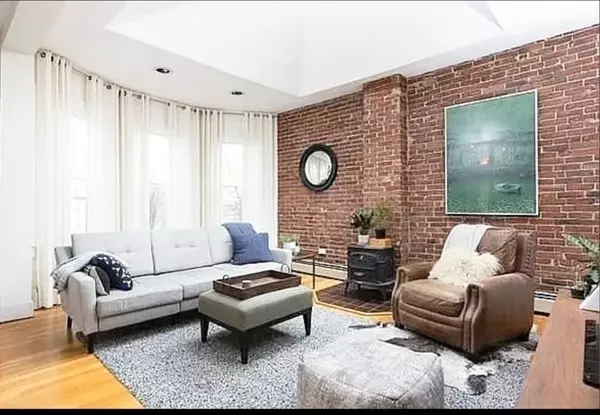 246 Hampshire St #3, Cambridge, MA 02139