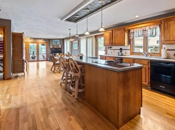 Lunenburg, MA 01462,50 Oak Ridge Road