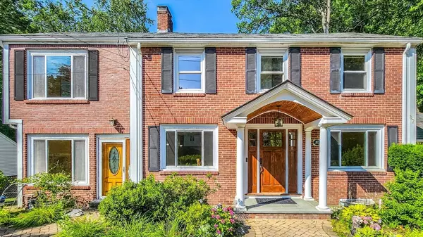 87 Woodward St #87, Newton, MA 02461