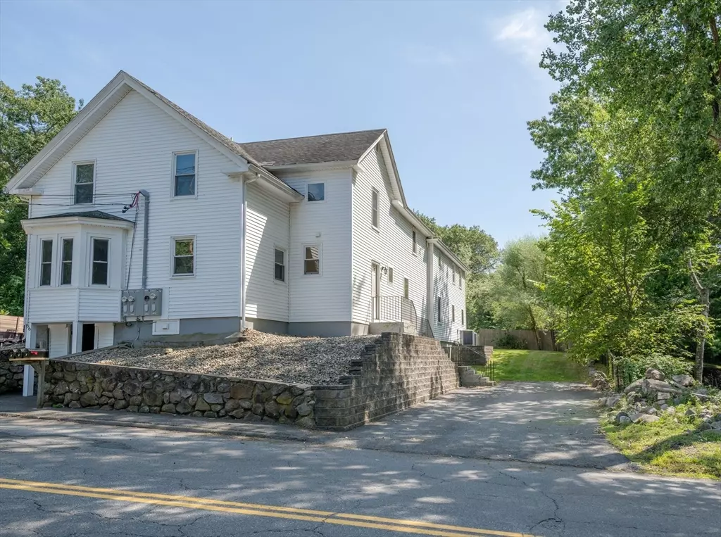 Peabody, MA 01960,56 Pine Street #2