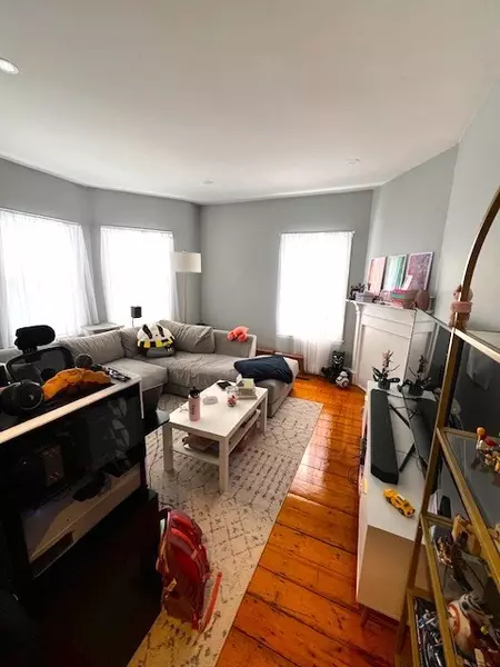 41 Ardell St #1, Quincy, MA 02169