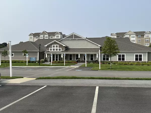 Westborough, MA 01581,3102 Peters Farm Way #102