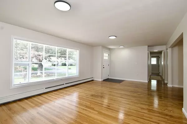 Springfield, MA 01118,25 W Crystal Brook Dr