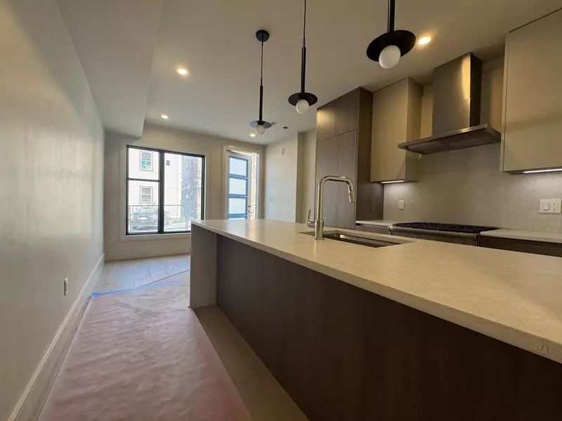 300 Franklin Street #2, Cambridge, MA 02139