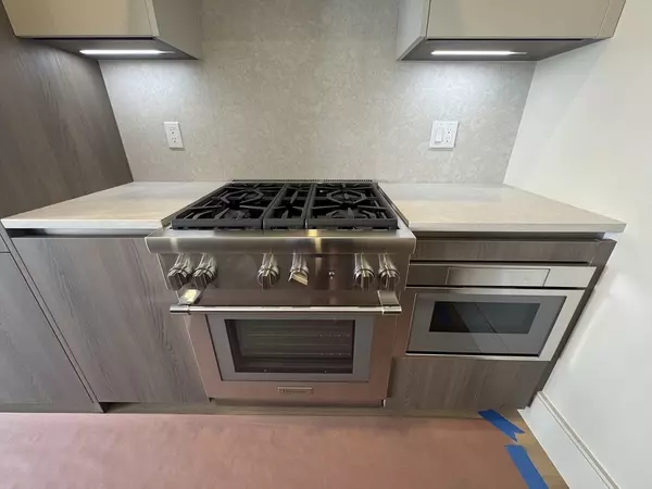 Cambridge, MA 02139,300 Franklin Street #2