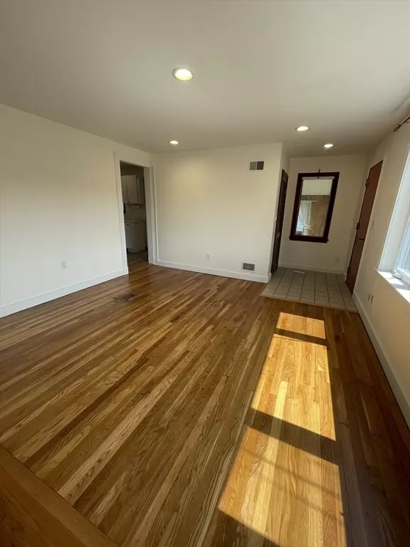 Braintree, MA 02184,94 Gordon Rd