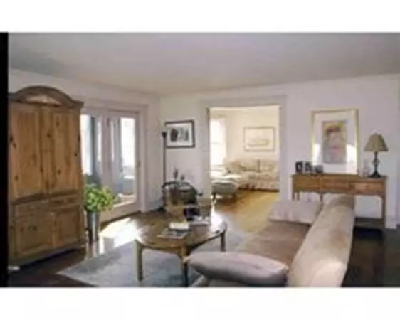 Concord, MA 01742,378 Plainfield Rd