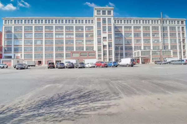Lawrence, MA 01840,250 Canal Street #Front