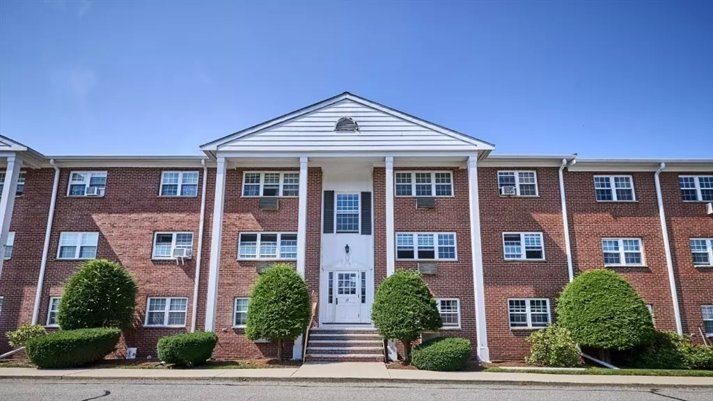 15 Old Colony Lane #7, Arlington, MA 02476