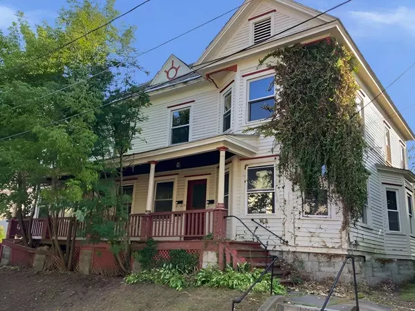 11-15 Perry St, North Adams, MA 01247