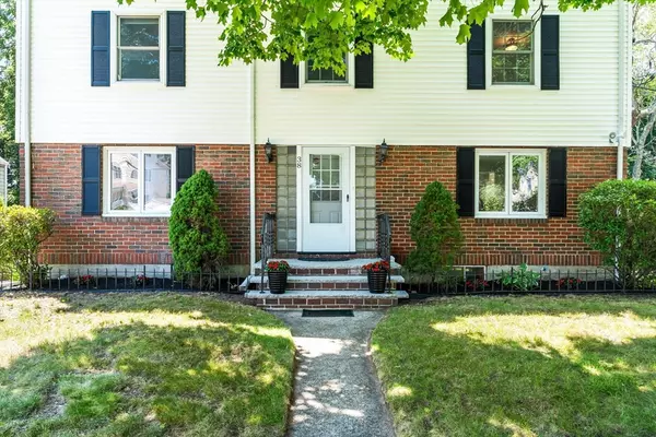 Lexington, MA 02420,38 Ivan St