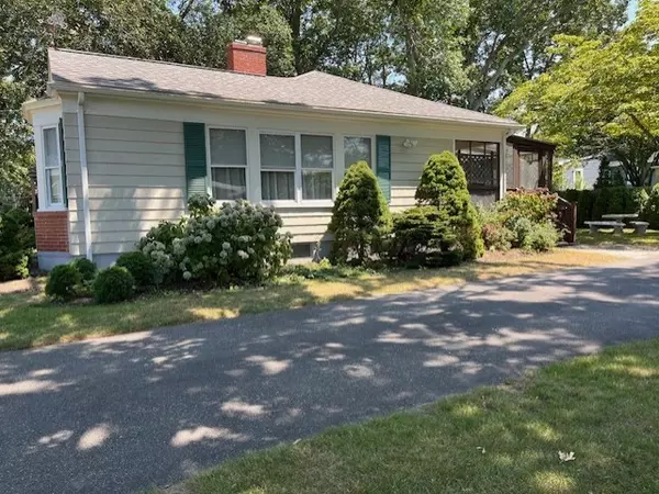 Dartmouth, MA 02747,44 Sheldon Street