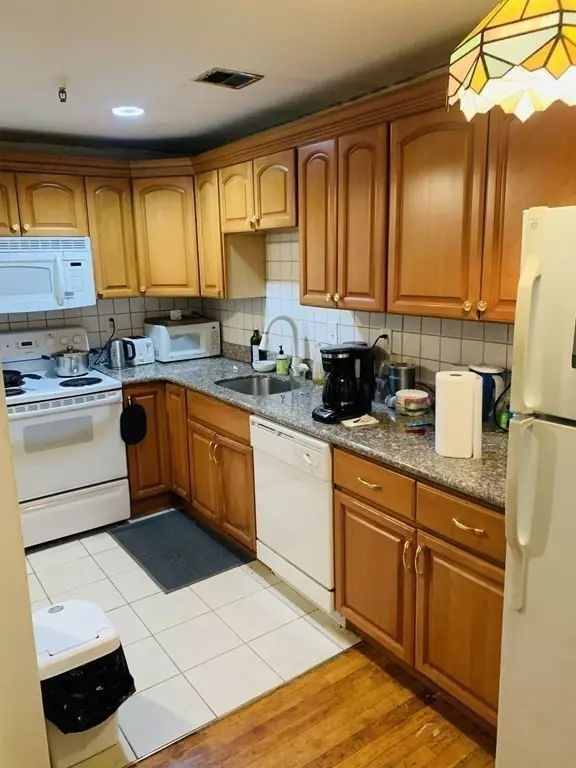 167 Beacon St #1, Boston, MA 02116