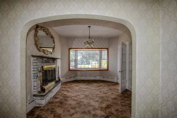 Fall River, MA 02720,99 Jones St