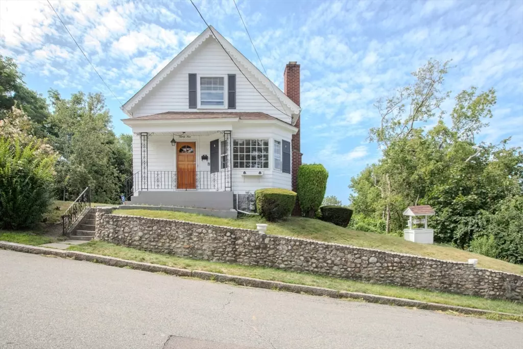 Fall River, MA 02720,99 Jones St