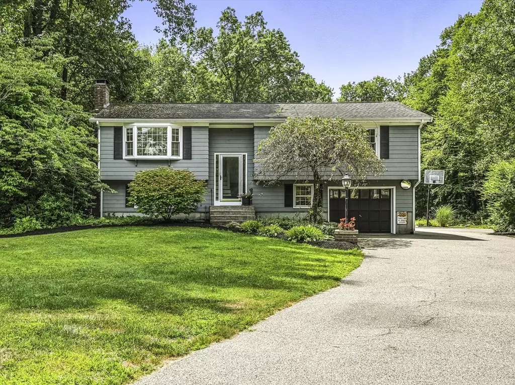 Attleboro, MA 02703,41 Brookwood Rd