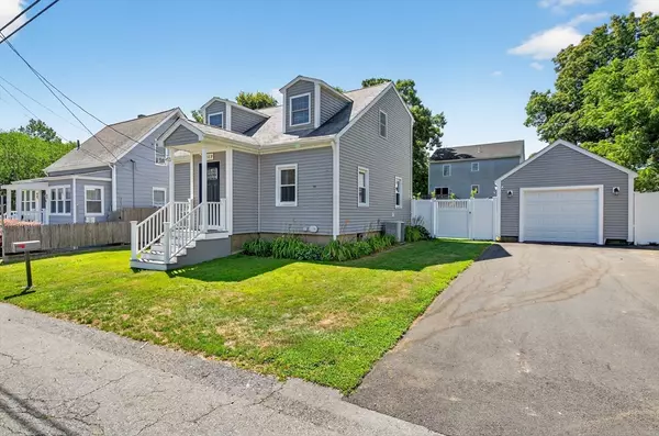 Fall River, MA 02721,289 Dickinson St