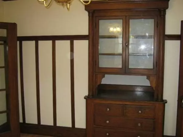 Watertown, MA 02472,28 Commonwealth Rd #2