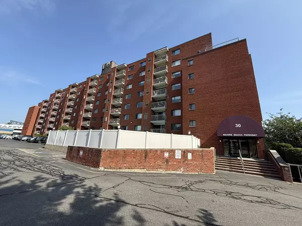 Medford, MA 02155,30 Revere Beach #116