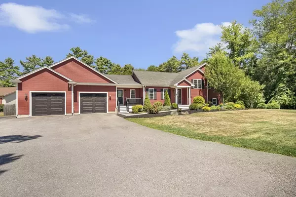 135 County St, Lakeville, MA 02347