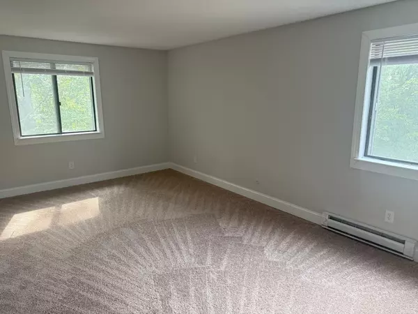 Natick, MA 01760,9 Village Hill Lane #24