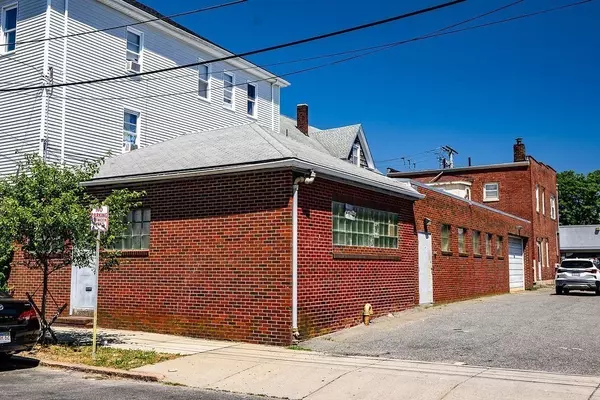 New Bedford, MA 02746,272 Sawyer St