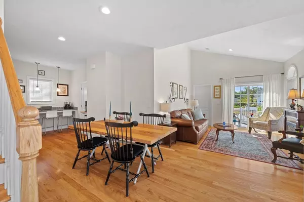Holden, MA 01520,33 Tea Party Cir #33