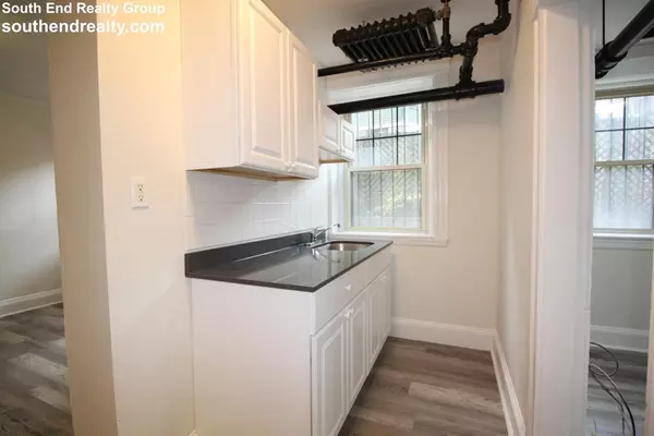 Cambridge, MA 02139,3 Crawford Street #3-B