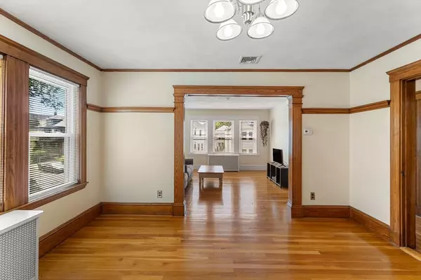 Watertown, MA 02472,25 Dartmouth St #2