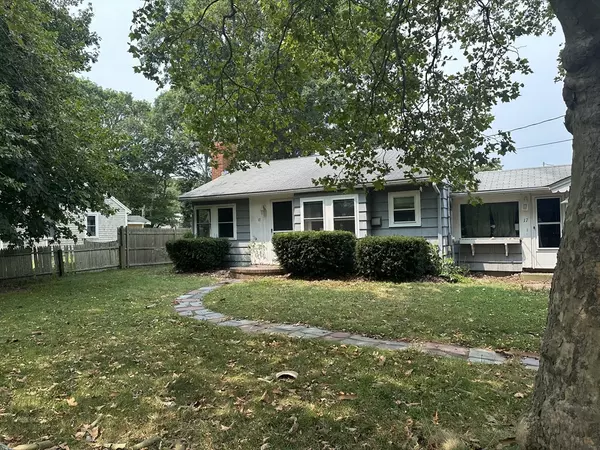 Yarmouth, MA 02673,17 Winslow Gray Rd