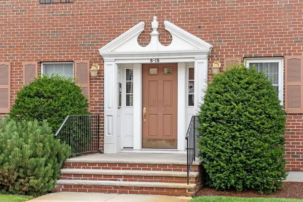 Salem, MA 01970,13 Weatherly Drive #13