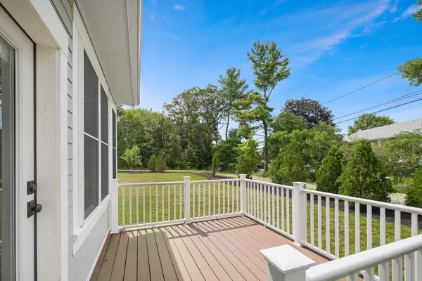 Lexington, MA 02420,19 Lily Pond Lane #19
