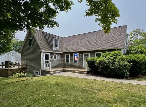28 Glen, Whitman, MA 02382